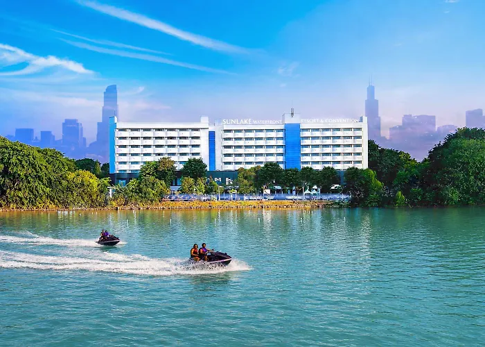 Sunlake Waterfront Resort & Convention Jakarta